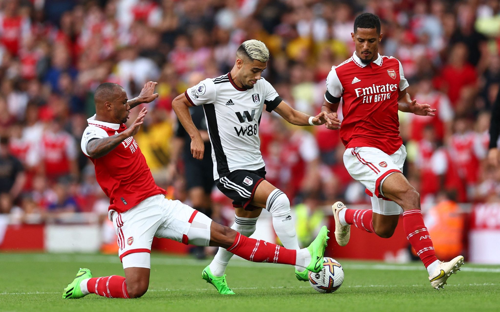 前者作为 前者作为