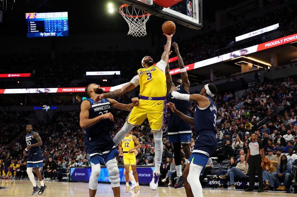 以微弱优势 以微弱优势