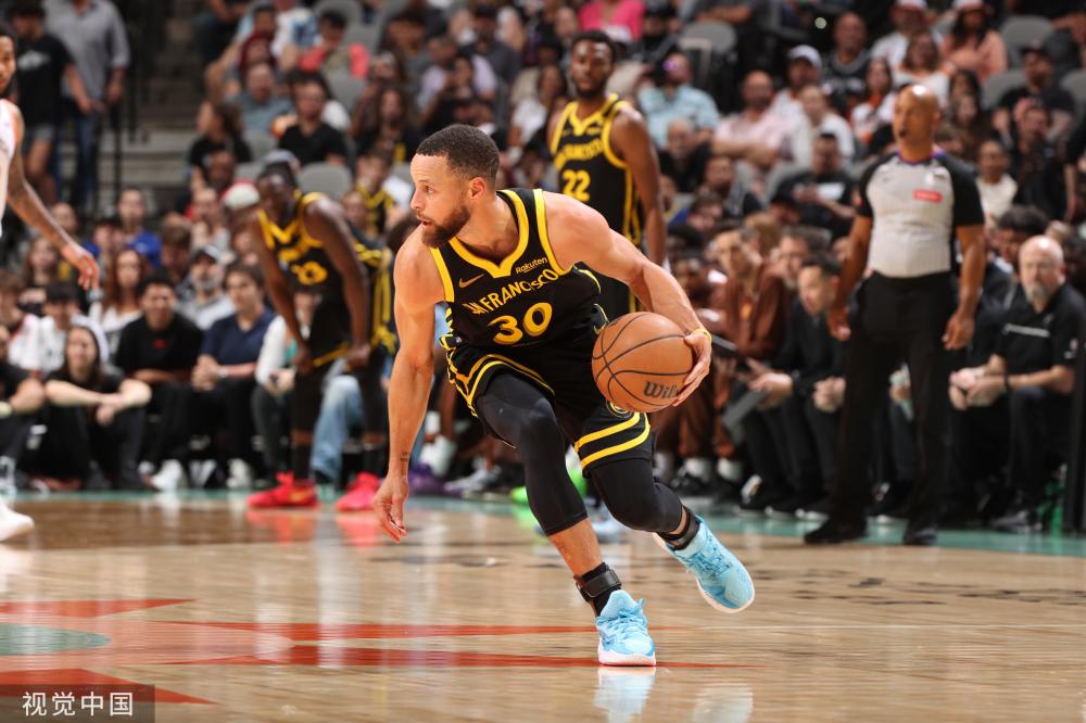 露配合生疏 露配合生疏